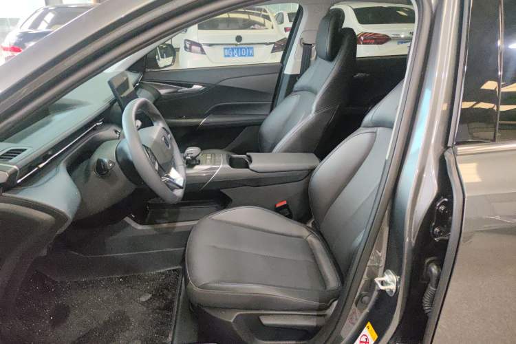 Used Changan Eado 2025 Blue Whale 1.5T 500Bar Prestige Model
