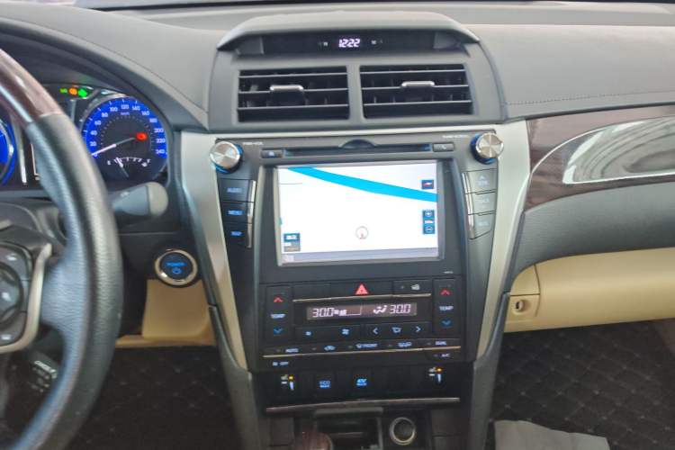 Used Toyota Camry 2015 Dual-Engine 2.5 HG Luxury Navigation Edition