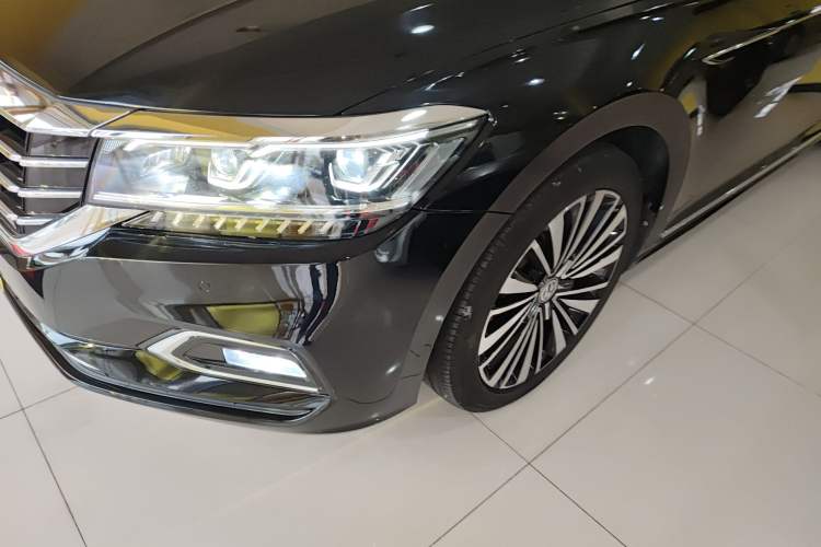 Used Volkswagen Passat 2019 330TSI Luxury Edition China VI Standard
