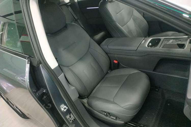 Used XPeng G6 2025 625 Long-Range Max Flagship Edition