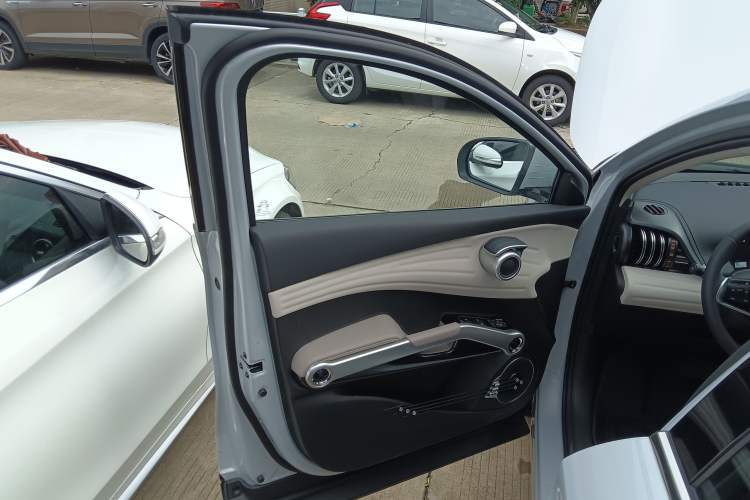 Used BYD Yuan PLUS 2024 Honor Edition 430KM Leading Model
