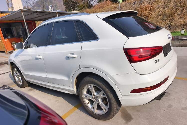 Used Audi Q3 2017 30 TFSI Fashion Model
