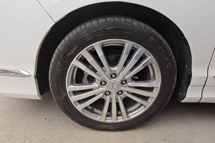 Used Honda Elysion 2016 2.4L Supreme Edition
