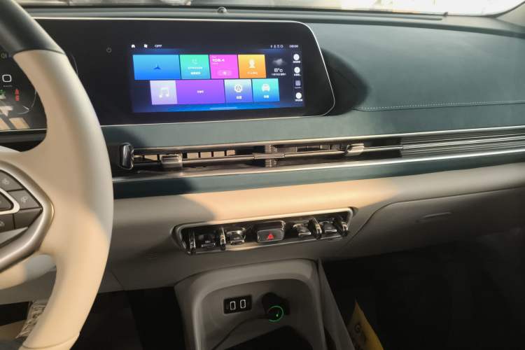 Used ORA Good Cat 2021 400km Standard Range Muse Edition Lithium-Ion Battery