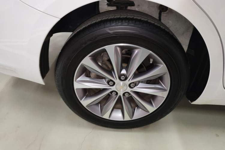 Used Chevrolet Monza 2022 320 Automatic Enjoyment Sunroof Version
