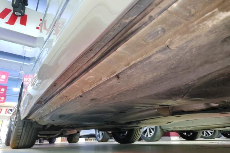 Used Volkswagen Tiguan L 2023 330TSI Automatic Two-Wheel Drive R-Line Enjoyment Edition
