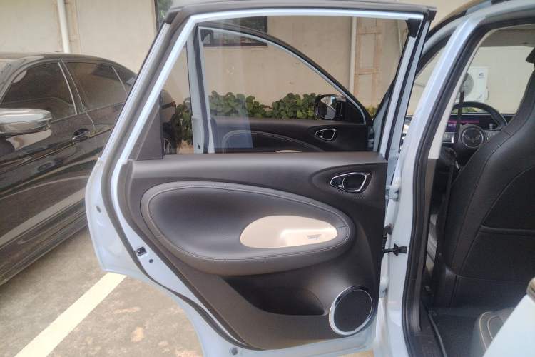 Used Wuling Bingo 2023 410 km Lingxi Deluxe Edition
