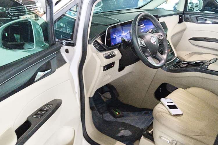 Used Buick GL8 2023 ES Lu Zun Comfort Model
