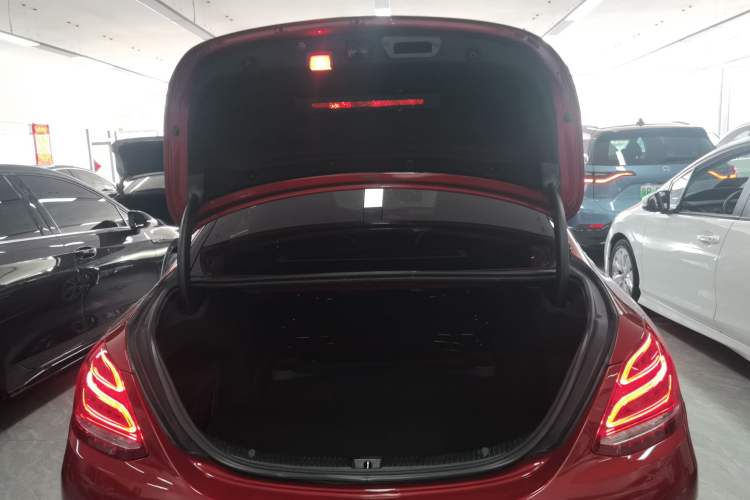 Used Mercedes-Benz C-Class 2017 Facelift C 200 L Sport Edition
