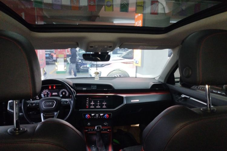 Used Audi Q3 2021 40 TFSI Fashion Dynamic Model
