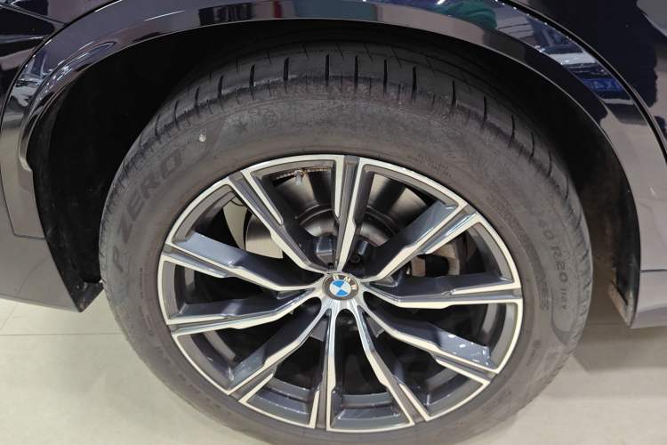 Used BMW X5 2022 Restyled xDrive 30Li Luxury Version M Sport Package