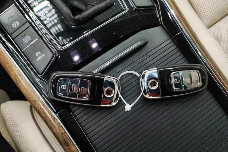 Used Volkswagen Phideon 2016 380TSI Two-Wheel-Drive Executive Version