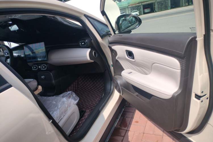 Used AION UT 2025 330 Star Edition
