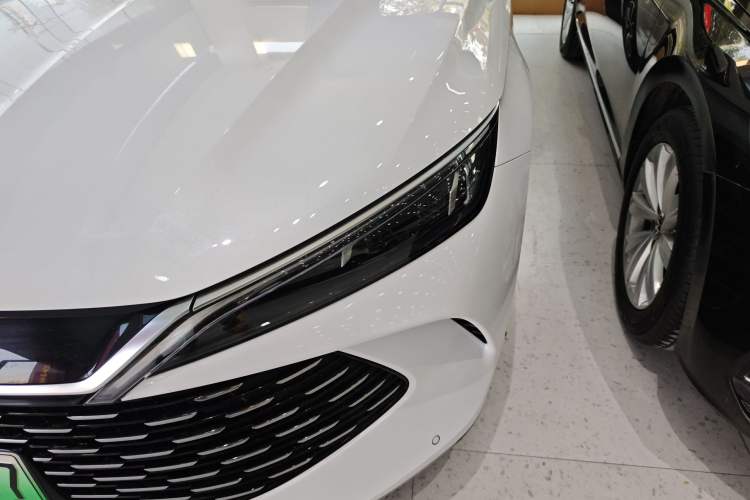 Used BYD Qin L 2024 DM-i 120KM Leading Model
