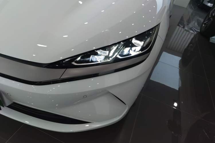 Used BYD Qin L 2025 EV 545KM Beyond Version
