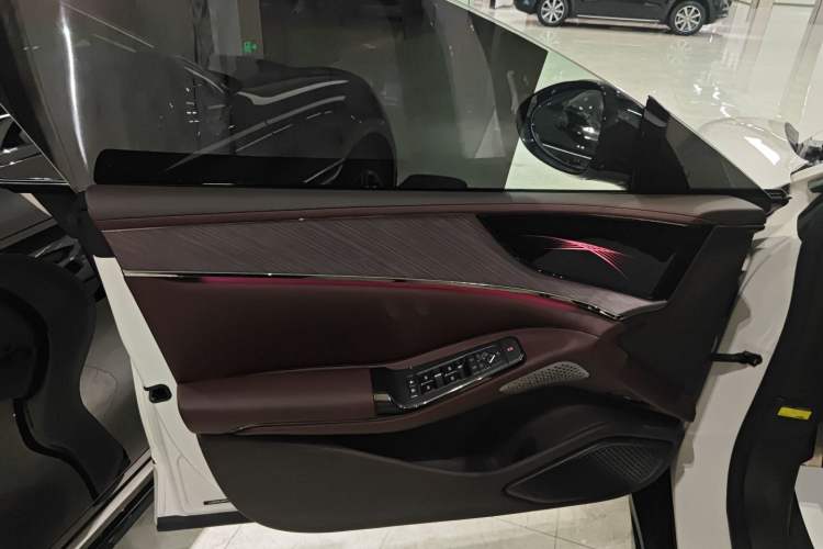 Used Denza Z9GT 2024 1100 Four-Wheel Drive Max Edition
