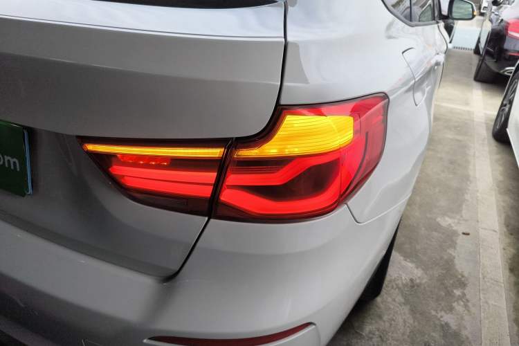 Used BMW 3 Series GT 2017 320i Sport Edition
