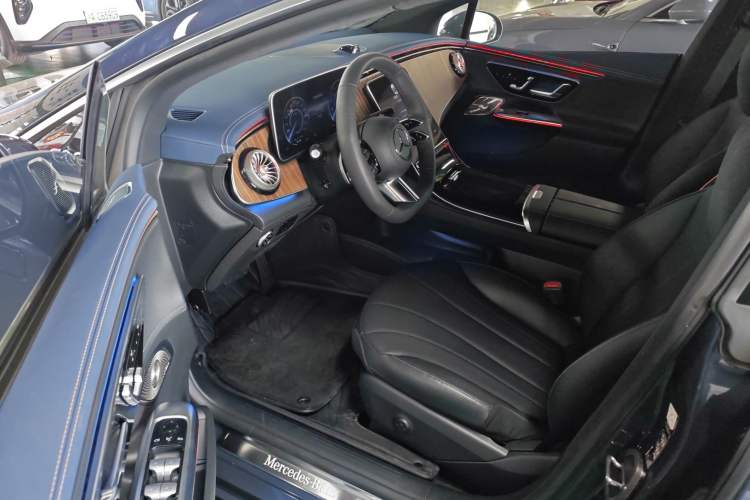 Used Mercedes-Benz EQE 2022 350 Pioneer Edition