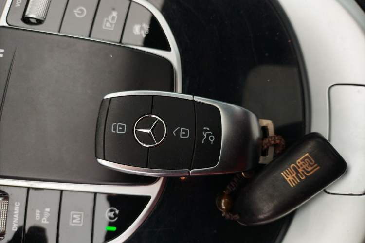 Used Mercedes-Benz GLC 2020 GLC 260 L 4MATIC Dynamic Model
