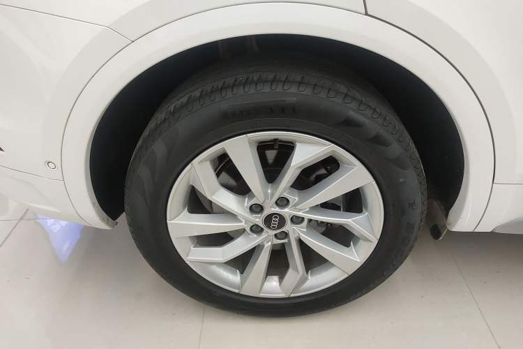 Used Audi Q5L 2022 40T Luxury Dynamic Model