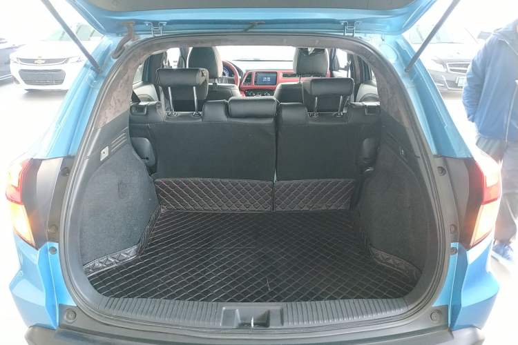 Used Honda Vezel 2019 1.5L CVT Luxury Model China VI
