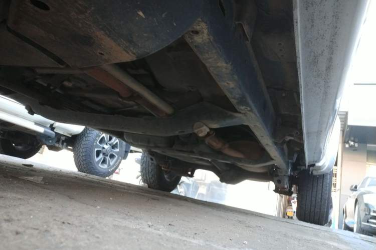 Used Great Wall Wingle 5 2017 2.0T European-spec Diesel Two-Wheel-Drive Entry-Level Big Double-Cab GW4D20D
