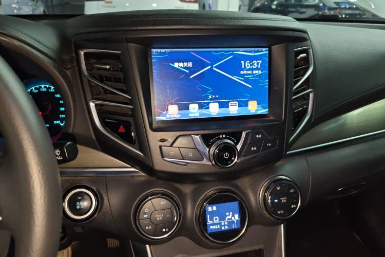 Used BYD Song 2017 Gaishe Upgrade Edition 1.5TID Automatic Elite Model
