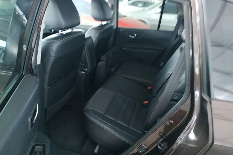 Used Renault Koleos (Import) 2015 2.5L Two-Wheel Drive Comfort Edition