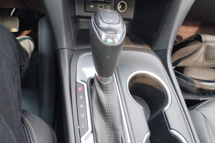 Used Chevrolet Equinox 2019 535T Automatic YuJie Edition China VI
