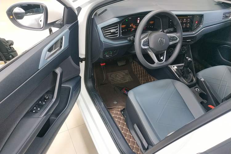 Used Volkswagen Lavida 2023 New Sharp 1.5L Automatic Outstanding New Vision Edition
