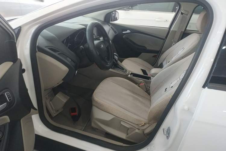 Used Ford Focus 2017 Sedan 1.6L Automatic Comfort Plus SmartDrive Edition