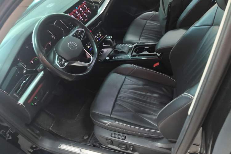 Used Volkswagen Passat 2023 330TSI Starry Luxury Edition
