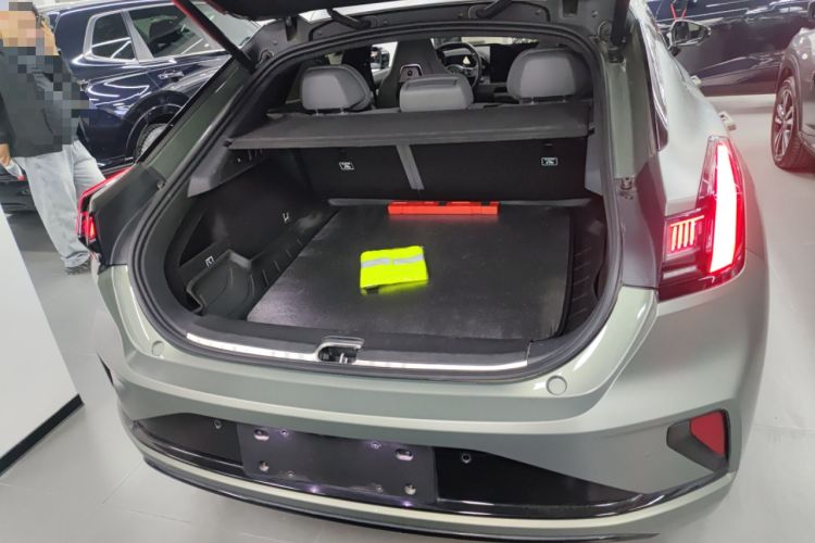 Used Zeekr 001 2024 ME Edition 100 kWh All-Wheel Drive
