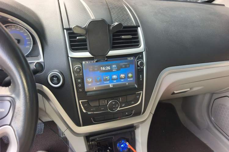 Used Geely Auto Emgrand 2014 Sedan 1.5L Manual Elite Model
