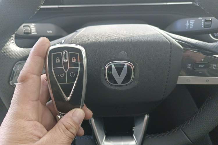 Used Changan Eado 2025 Blue Whale 1.5T 500Bar Prestige Model