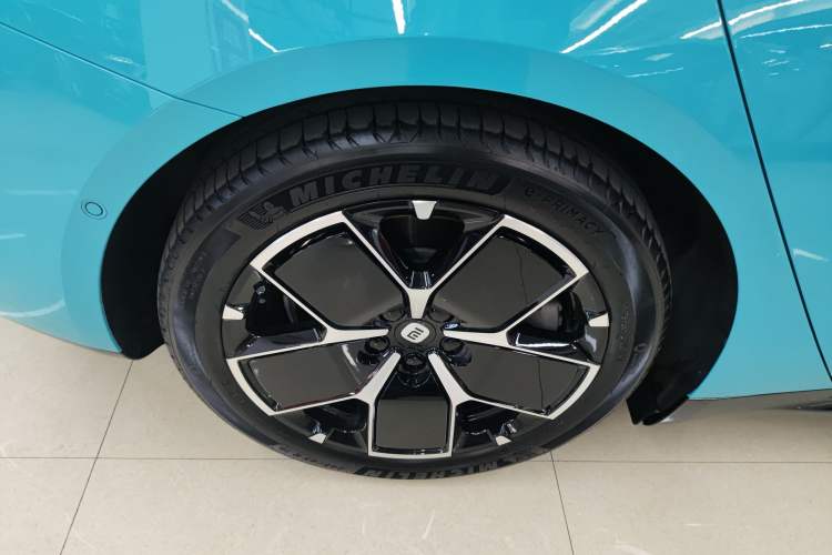 Used Xiaomi Auto SU7 2024 Rear-Drive Long-Range Intelligent Driving Version