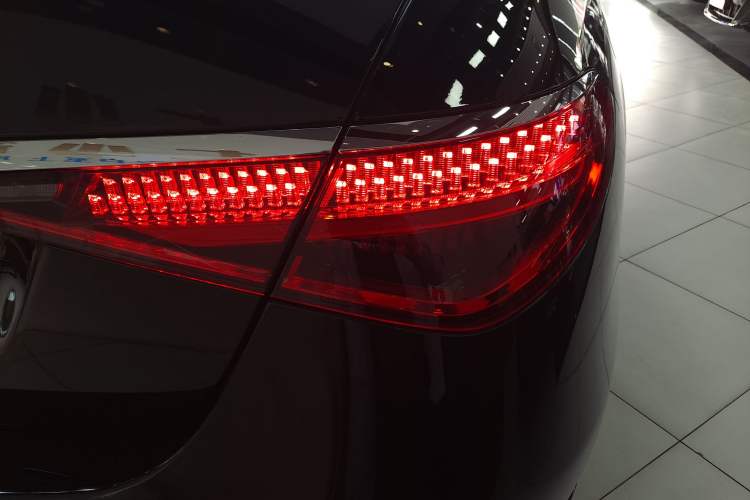 Used Mercedes-Benz S-Class 2024 S 400 L Business Model
