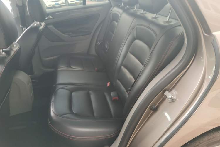 Used Volkswagen Bora 2015 Value Edition 1.6L Automatic Fashion Version