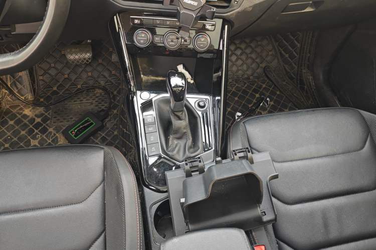 Used Volkswagen Tayron 2019 330TSI Two-Wheel Drive Luxury Model China VI Standard