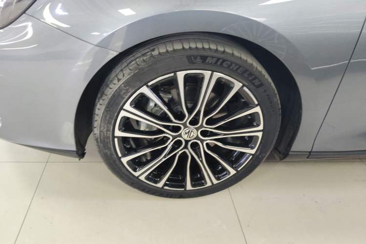 Used MG 7 2023 2.0T Automatic Hunter Luxury Edition
