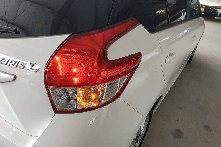 Used Toyota YARiS L 2015 1.5E Automatic Charm Edition