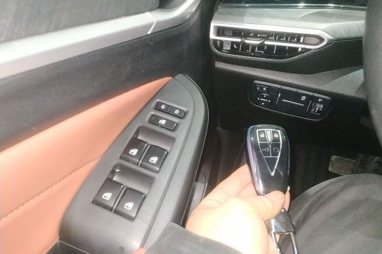 Used Changan Eado 2023 Changan Edition PLUS Blue Whale NE 1.4T GDI DCT Prestige Version