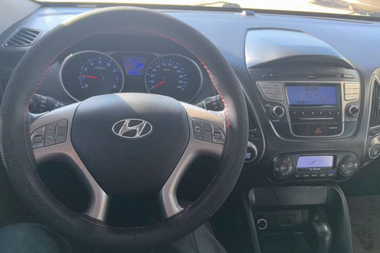 Used Hyundai ix35 2012 2.0L Automatic Two-Wheel Drive Elite Edition GLS
