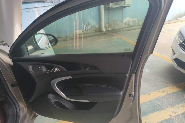 Used Buick Regal 2014 1.6T Fashionable Tech Edition
