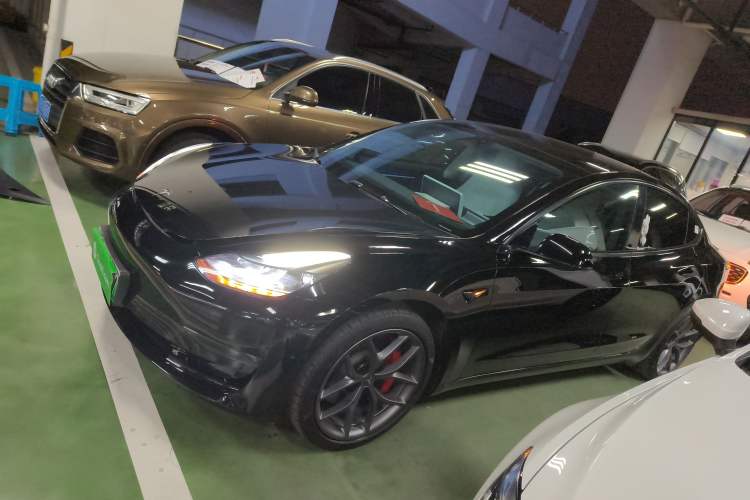 Used Tesla Model 3 2021 Revised Version II – Performance High-Performance All-Wheel-Drive Edition
