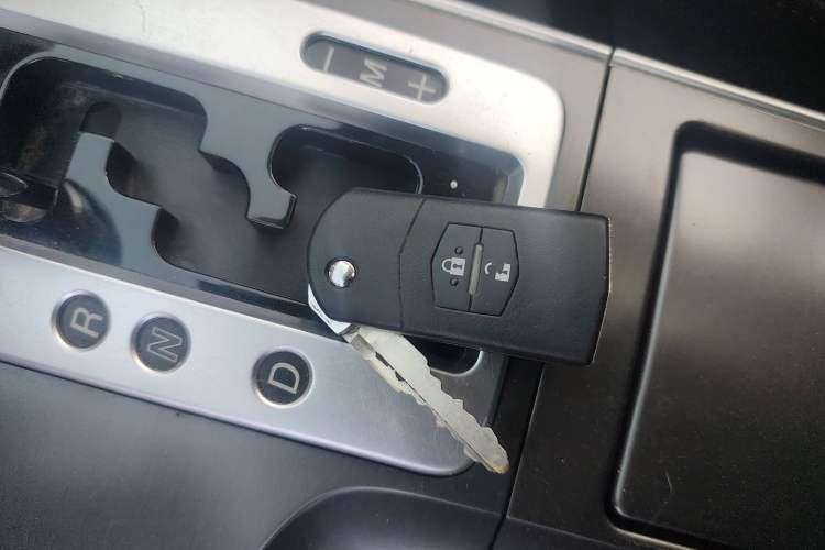 Used Mazda Mazda 6 2015 2.0L Automatic Fashion Edition
