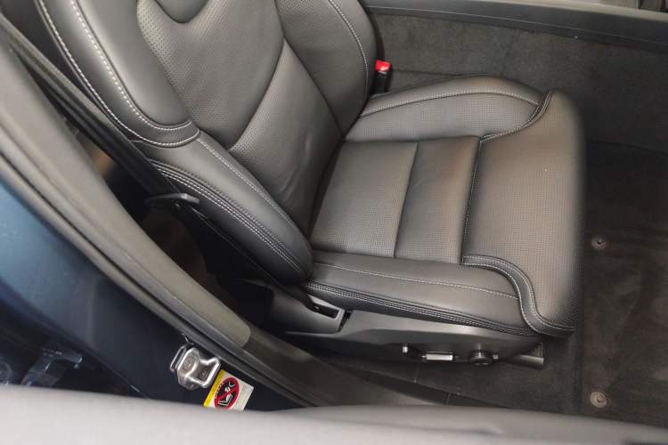 Used Volvo XC60 New Energy 2021 T8 e-Drive Hybrid Luxury Edition
