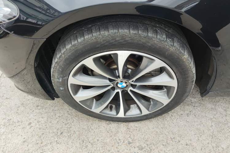 Used BMW 5 Series 2017 525Li Leading Model
