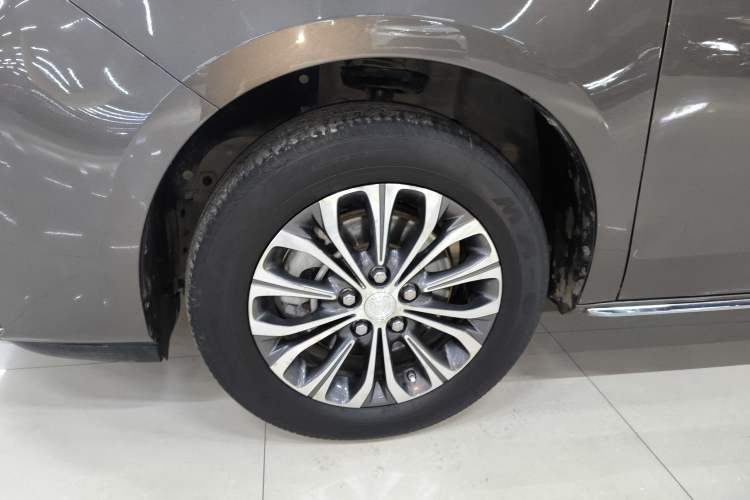 Used Buick GL8 2023 Land Executive Class Smart Enjoyment Model
