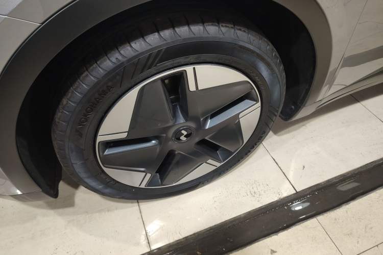 Used ONVO L60 2024 60 kWh Rear-Drive Version
